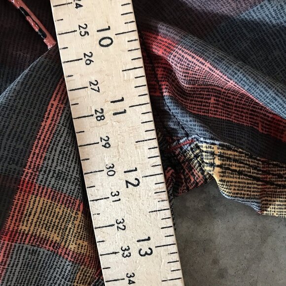 Oakley Board Shorts 32 Mens Black Orange Red Plaid Check Surf Swim Trunks Y2K - Picture 8 of 9